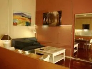 Отель Pillowapartments Rambla Catalunya 2*